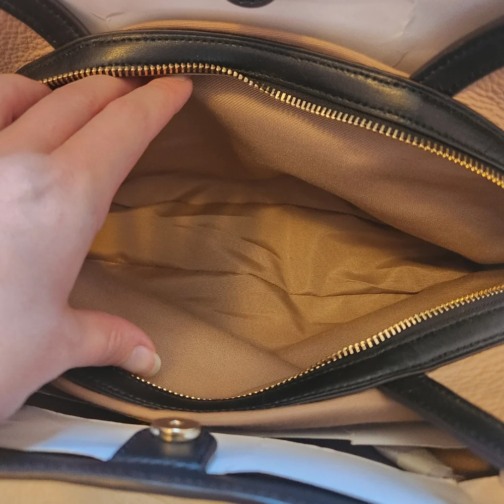 Coach Kristy Shoulder Bag In Colorblock Chalk, Black, and Taupe C6828 NWOT - Picture 5 of 12